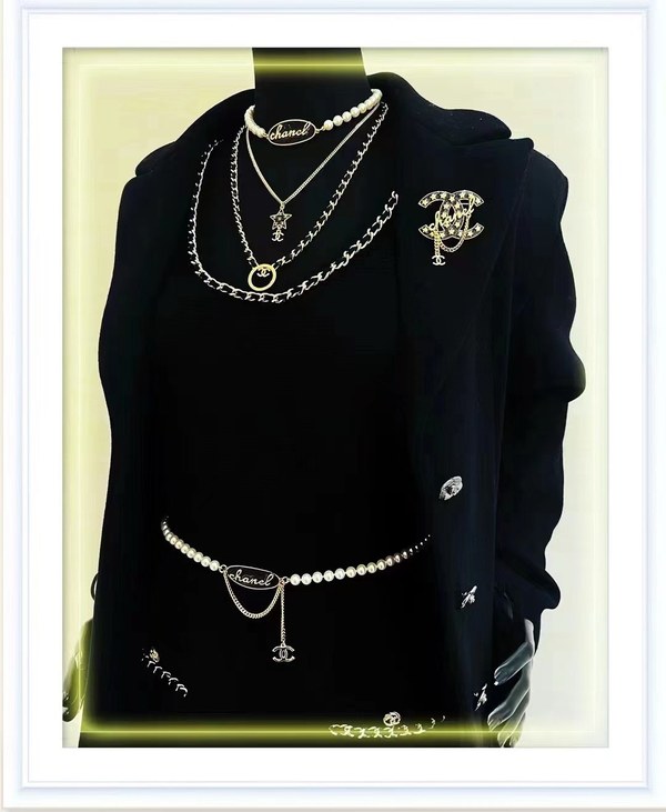 샤넬 브로치 [매장가 180만원대]