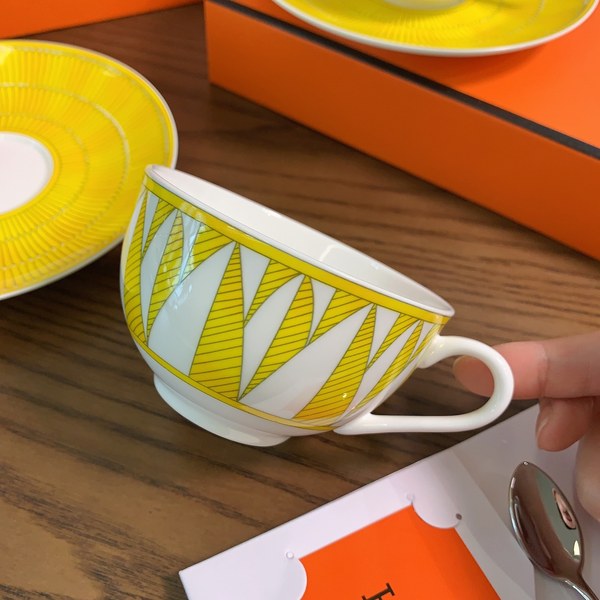 에르메스 해바라기 찻잔세트 [매장가 400만원대]