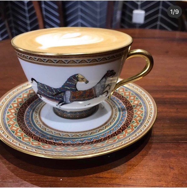 에르메스 클래식 동양의 말 시리즈 찻잔세트 [매장가 400만원대]