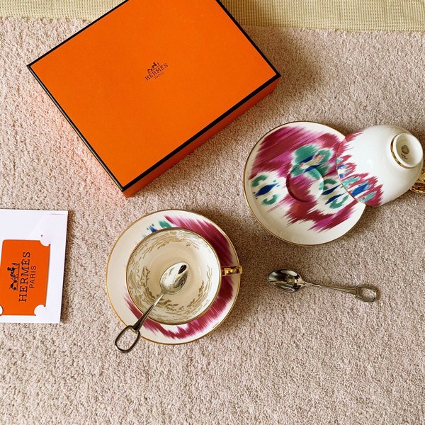 에르메스 이카로의 여행 찻잔세트 [매장가 450만원대]