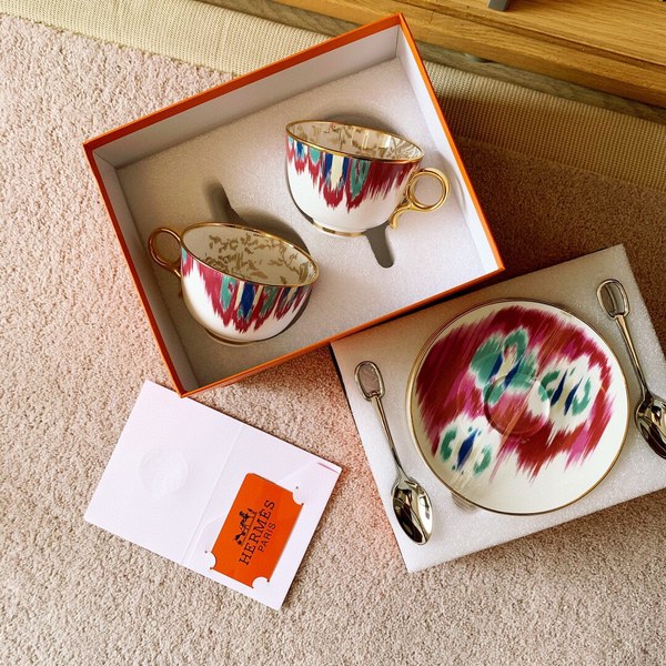 에르메스 이카로의 여행 찻잔세트 [매장가 450만원대]