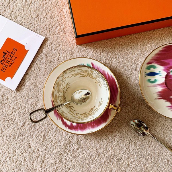 에르메스 이카로의 여행 찻잔세트 [매장가 450만원대]