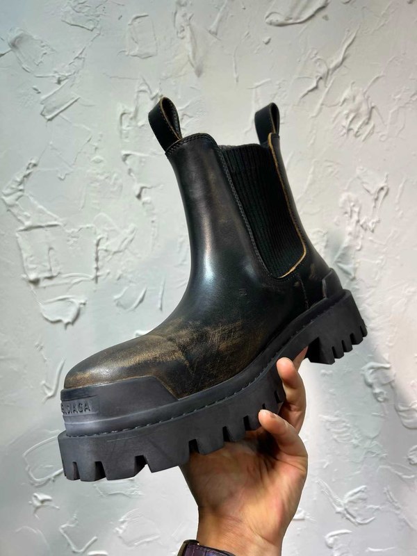 발렌시아가 2026 브라운 블랙 스트라이크 첼시 부츠