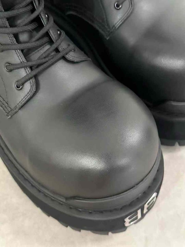 발렌시아가 2025 자이언트 플랫폼 부츠 신발