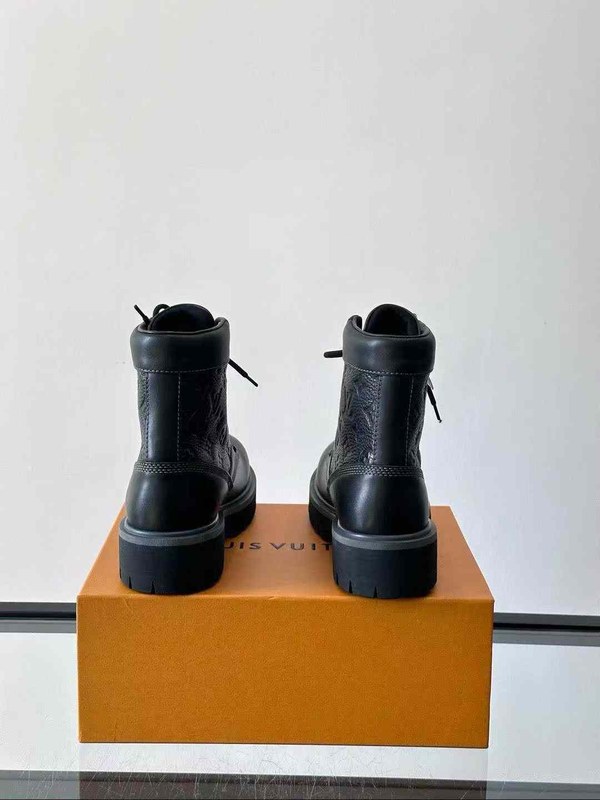 루이비통 2025 레인저 앵클 부츠 신발