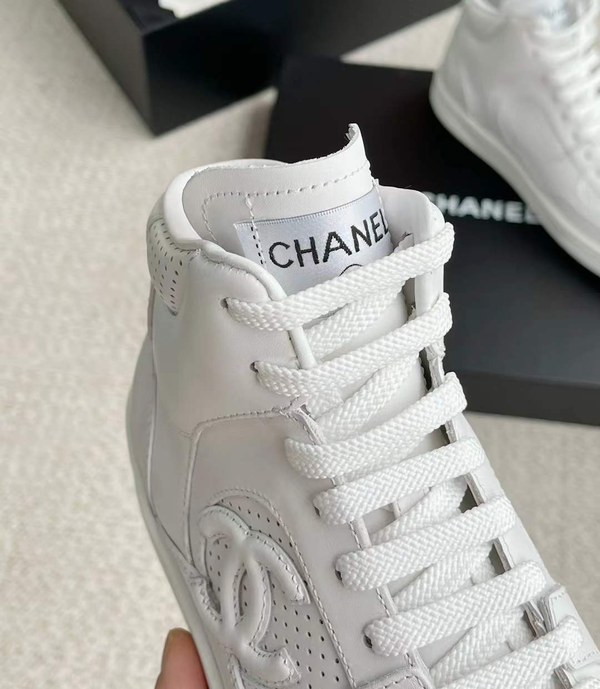 샤넬 2025 샤넬 CC로고 샤포스 하이탑 스니커즈 화이트 컬러