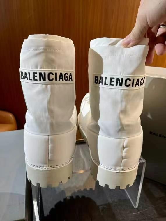 발렌시아가 2025 알레스카 부츠 신발