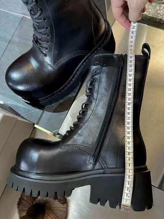 발렌시아가 2025 스톰퍼 부티 부츠 신발