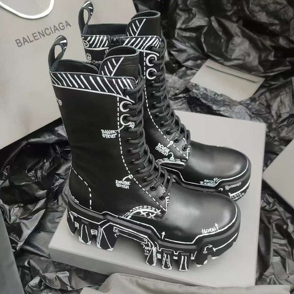 발렌시아가 2024 불도저 레이스업 부츠 그래피티 신발 슈즈