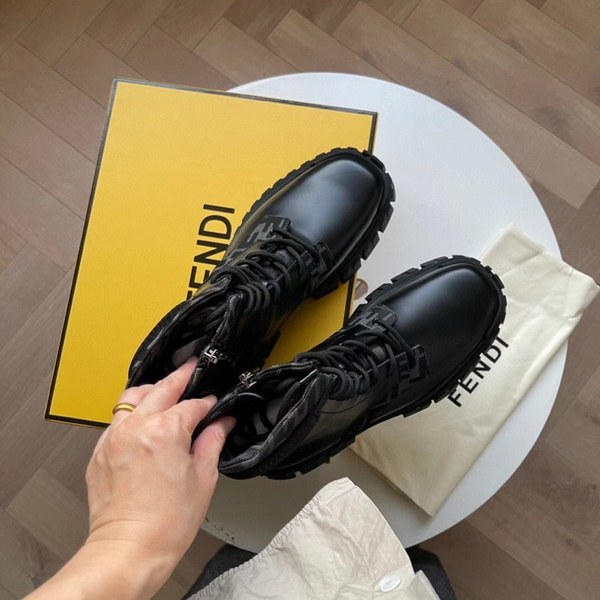 펜디 2021 포스 FF솔 지퍼 부츠