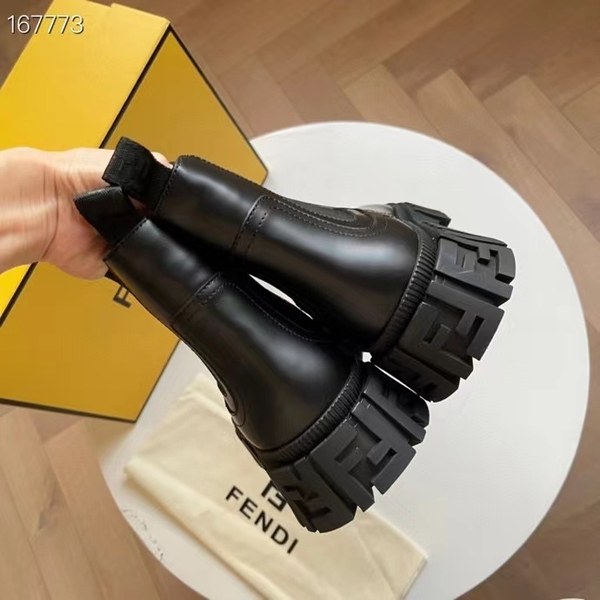 펜디 2021 포스FF 청키솔 첼시 부츠