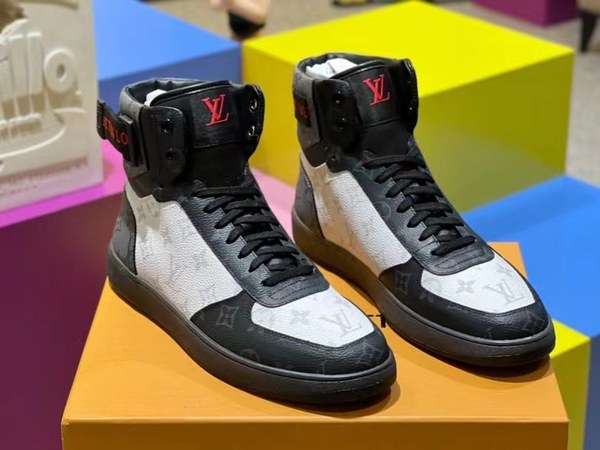 루이비통 2021 리볼리 스니커 부츠