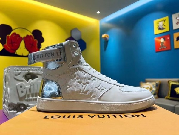 루이비통 2021 리볼리 스니커 부츠