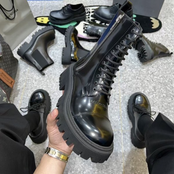 발렌시아가 2021 strike laceup 20mm 지퍼 블랙 부츠