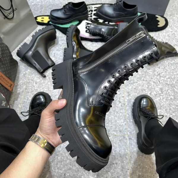 발렌시아가 2021 strike laceup 20mm 지퍼 블랙 부츠