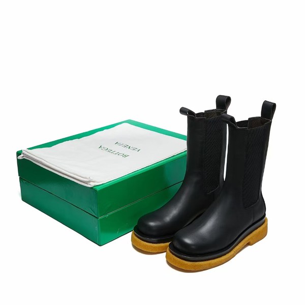 보테가베네타 2021 크레페솔 러그 첼시 부츠