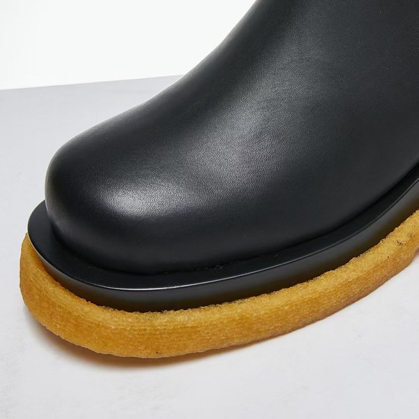 보테가베네타 2021 러그  부츠 블랙&러버 컬러