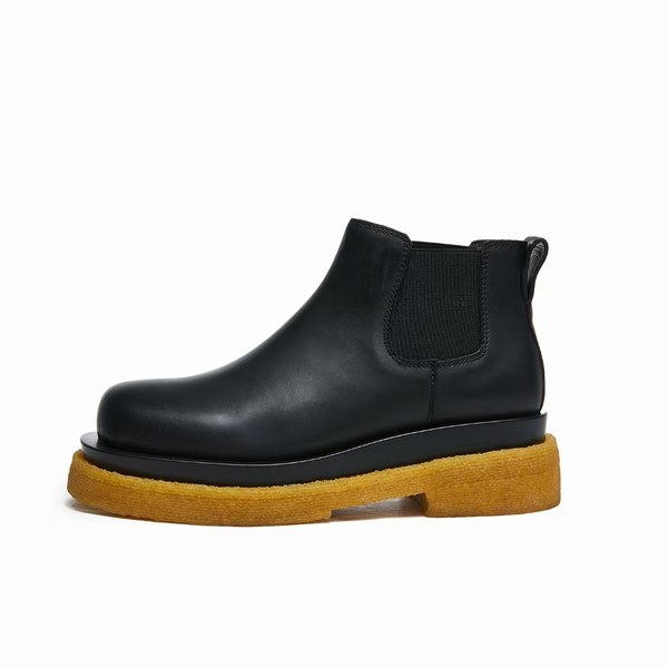 보테가베네타 2021 러그 앵클 부츠 블랙&러버 컬러