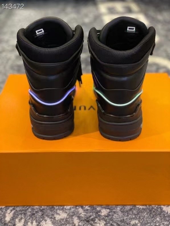 루이비통 2021 LED LV트레이너 하이탑 스니커즈