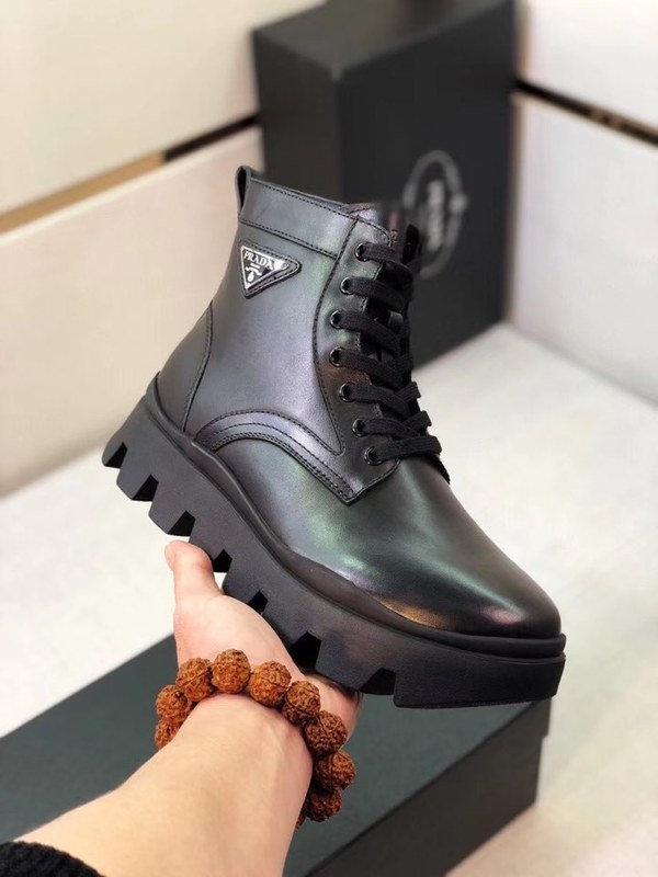 프라다 2020 브러시드 사피아노 와펜 컴뱃 부츠