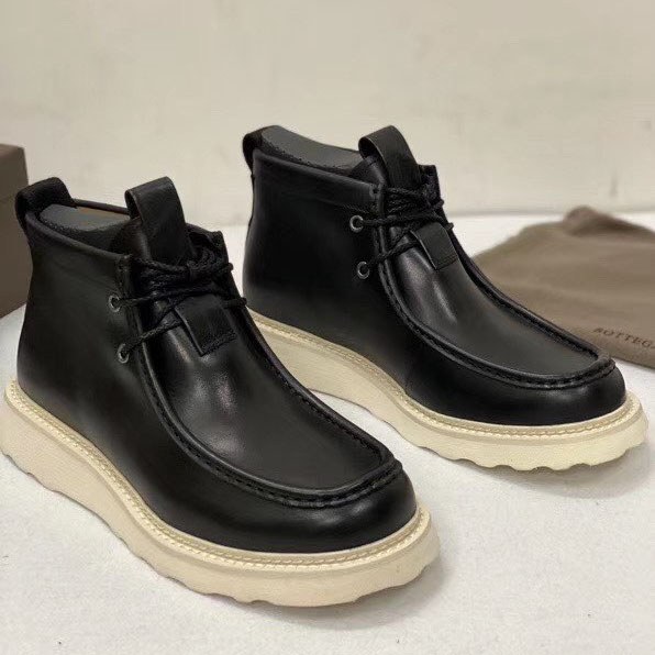 보테가베네타 2020 스트랩 레더 모카 부츠