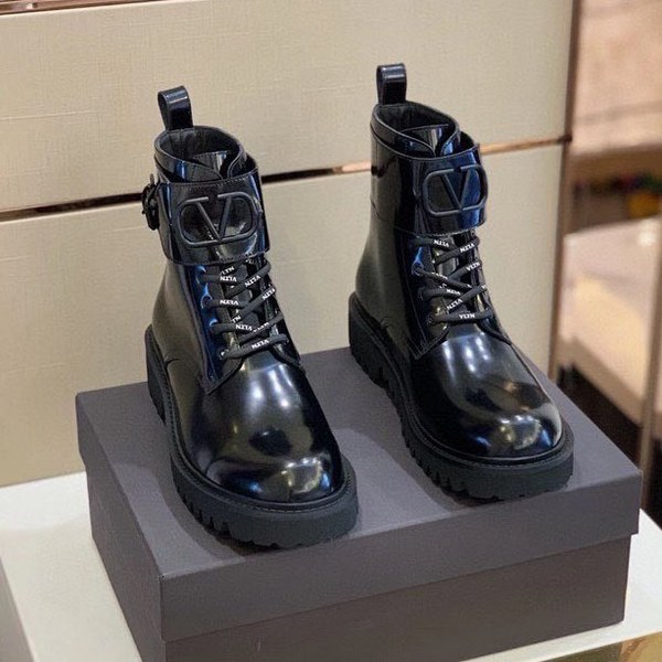 발렌티노 2020 V라운드 와펜 스트랩 부츠