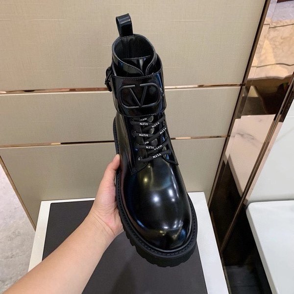 발렌티노 2020 V라운드 와펜 스트랩 부츠