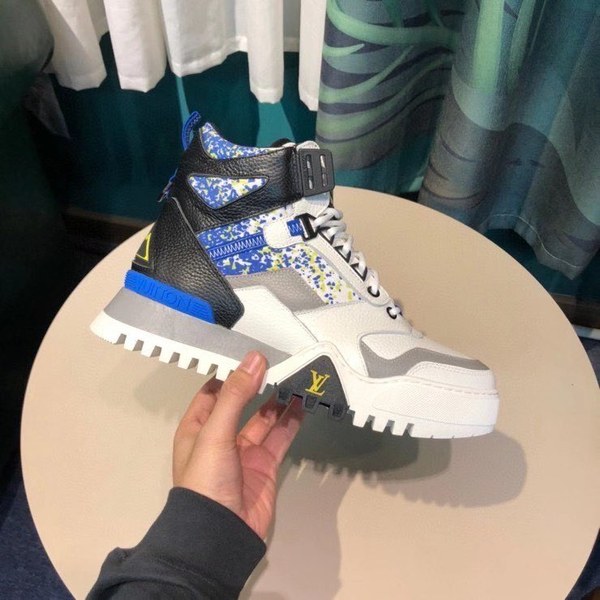 루이비통 2020 LV하이킹 앵클 부츠