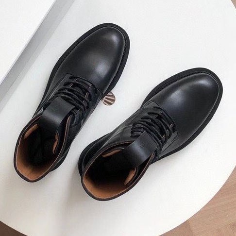 지방시 2020 컴뱃 부츠