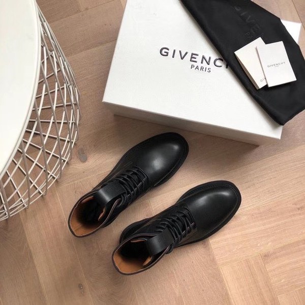 지방시 2020 컴뱃 부츠