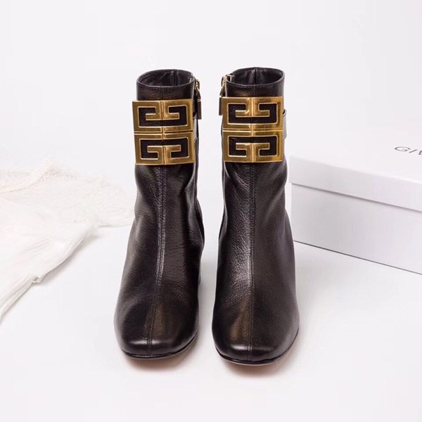 지방시 숏부츠 블랙 (양가죽)