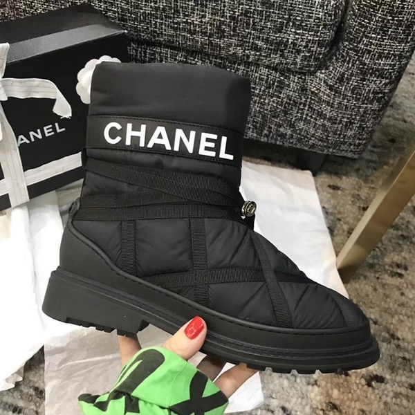 샤넬 패딩 방한 부츠 블랙