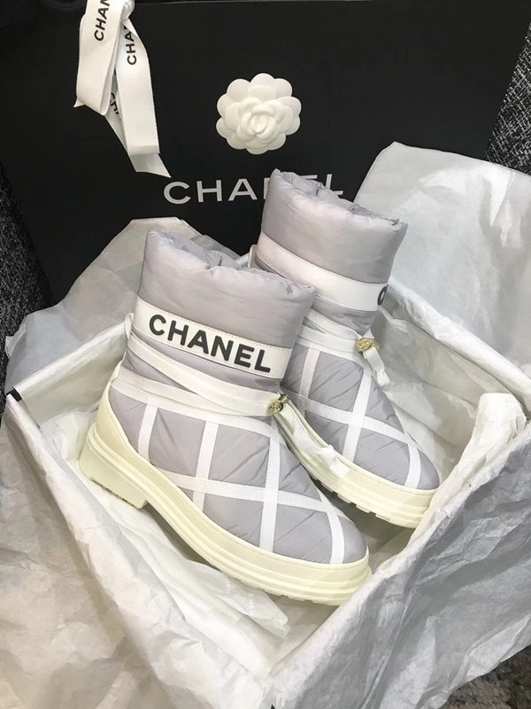 샤넬 패딩 방한 부츠 그레이