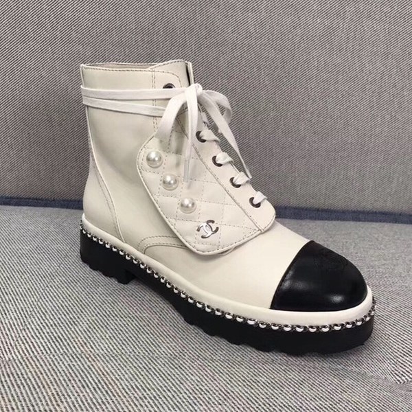 샤넬 앵글부츠 화이트