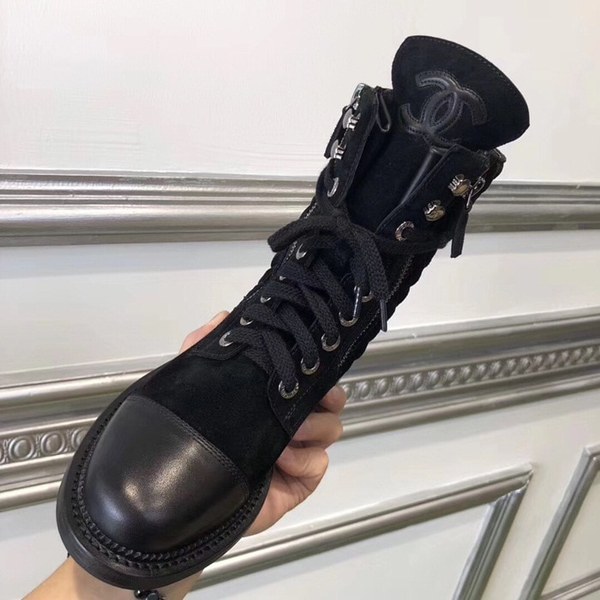 샤넬 스웨이드 하이 부츠 블랙