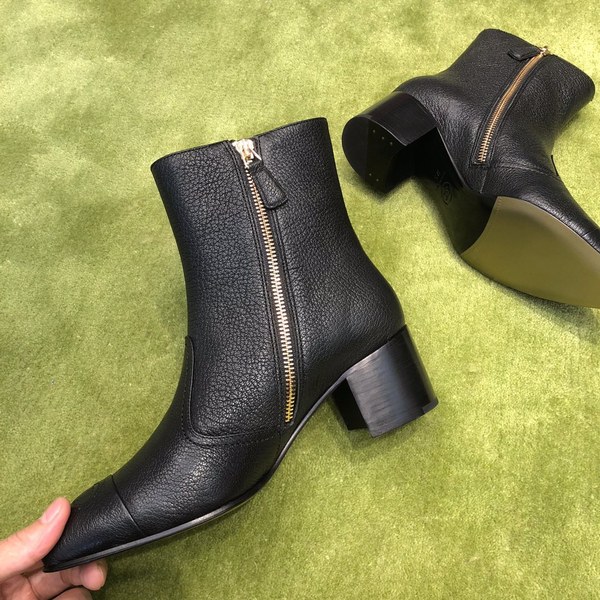샤넬 부츠 (250사이즈 주문제작)
