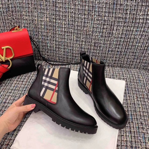 버버리 첼시부츠