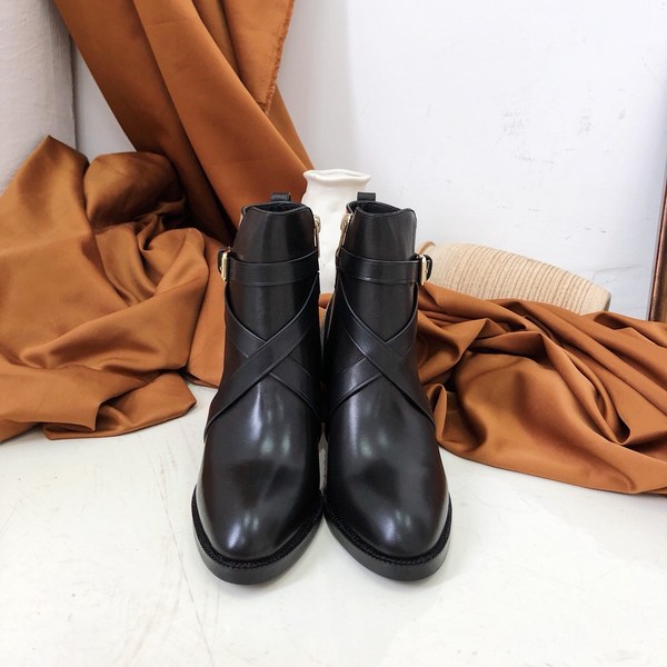 버버리 여성 부츠 (굽높이 7CM)