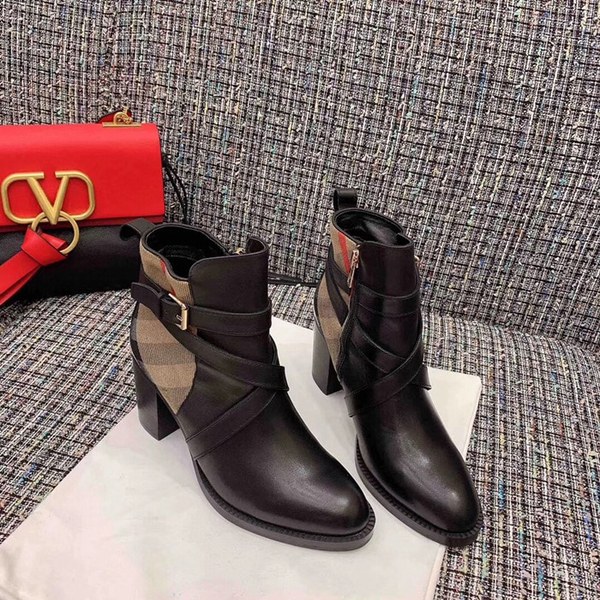 버버리 앵글부츠 6.5cm