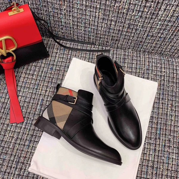 버버리 앵글부츠