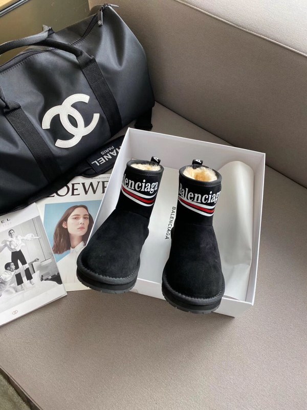 발렌시아가 부츠