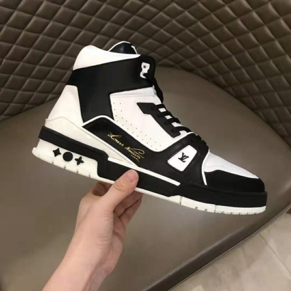 루이비통 하이탑 스니커즈
