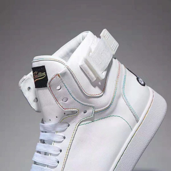 루이비통 하이탑 스니커즈