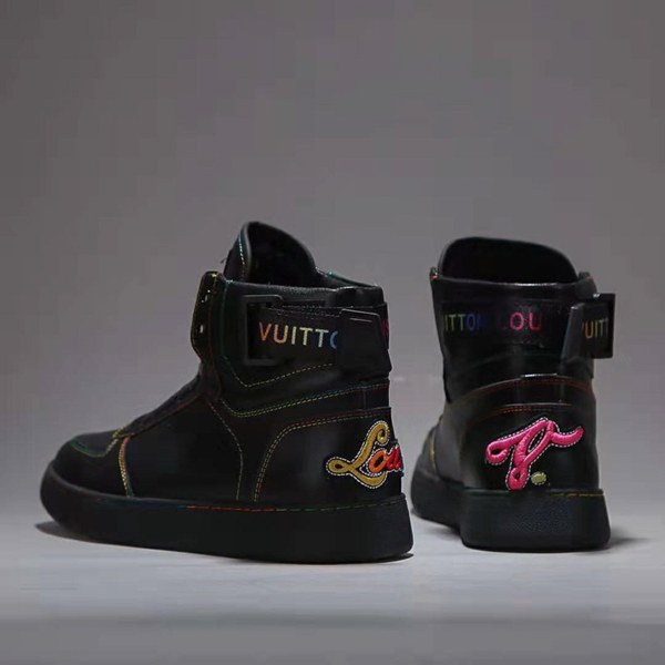 루이비통 하이탑 스니커즈