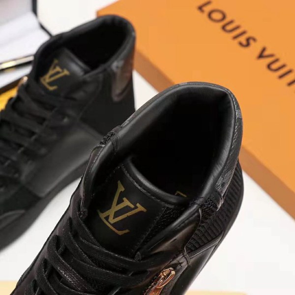 루이비통 하이탑 스니커즈