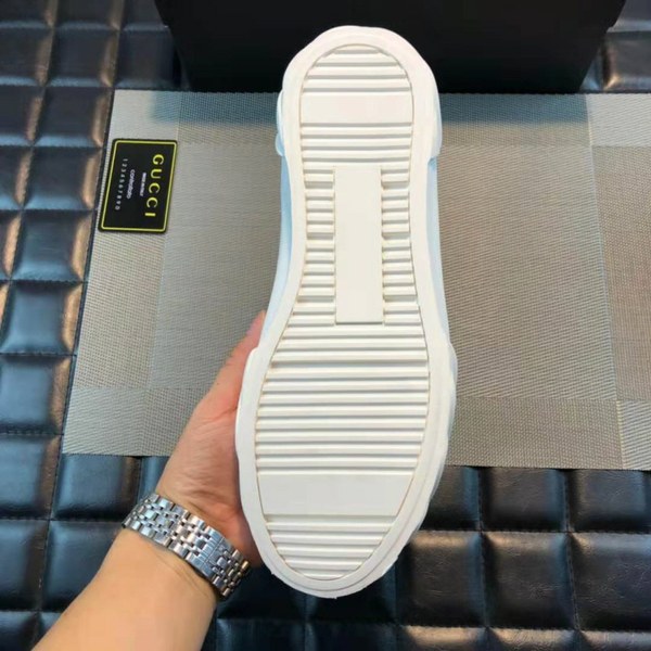 루이비통 하이탑 스니커즈