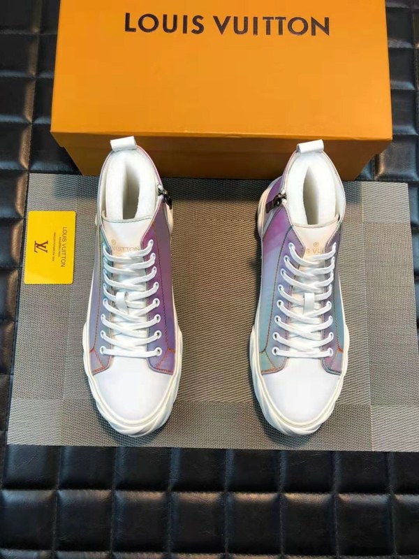 루이비통 하이탑 스니커즈