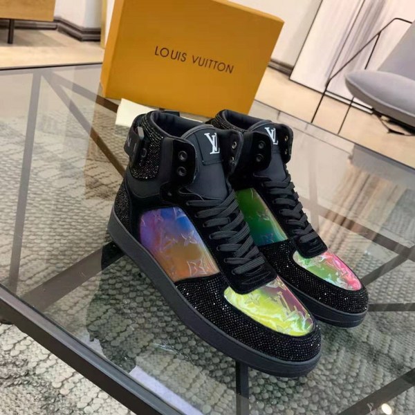 루이비통 하이탑 스니커즈
