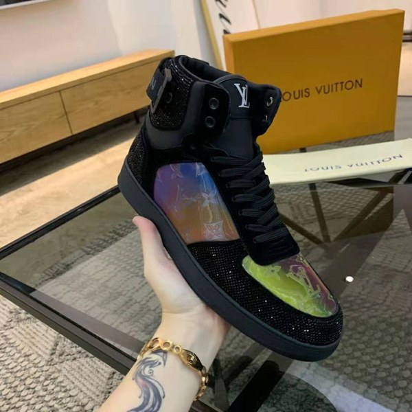 루이비통 하이탑 스니커즈