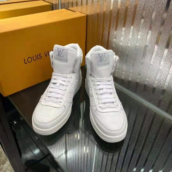 루이비통 하이탑 스니커즈